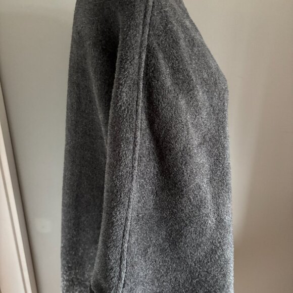 Cozy Snow Leopard Poncho Wrap - Picture 12 of 16